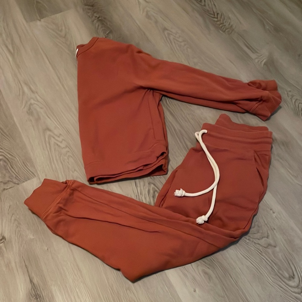 Universal Thread matching outfit